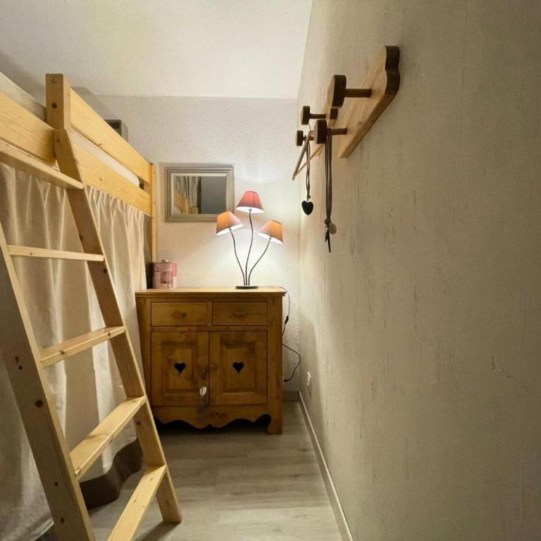 Résidence Argousier - Appartement chaleureux pour 4 à 100m des pistes MAE-5913 - Studio - 6