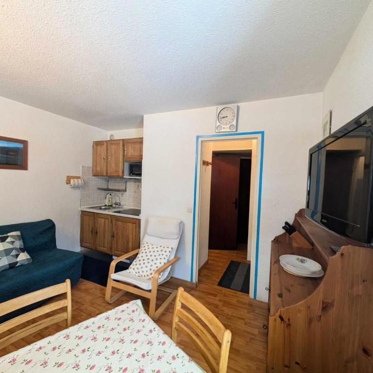 Résidence Arzerier - 2 pers dans ce petit studio proche des pistes et des commerces ! MAE-7803 - Monolocale - 6