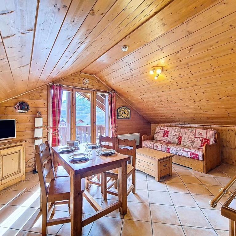 Résidence Hameau Des Airelles - Appartement mansardé. Proche des pistes. Balcon. Piscine MAE-2583 - Appartement - 1