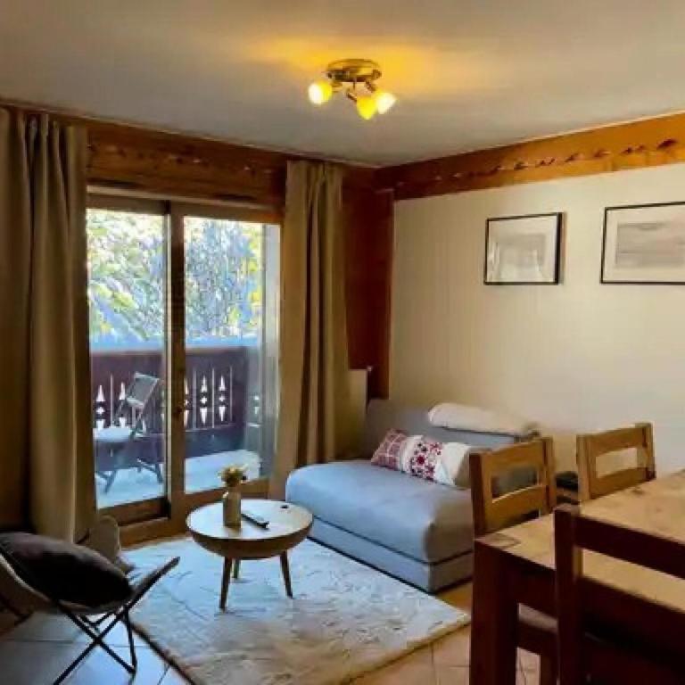 Résidence Fermes De Meribel Bat A - Appartement 3 pièces 4 personnes à Méribel Village aux pieds des pistes et accès à la piscine chauffée MAE-3043 - Apartment - 6