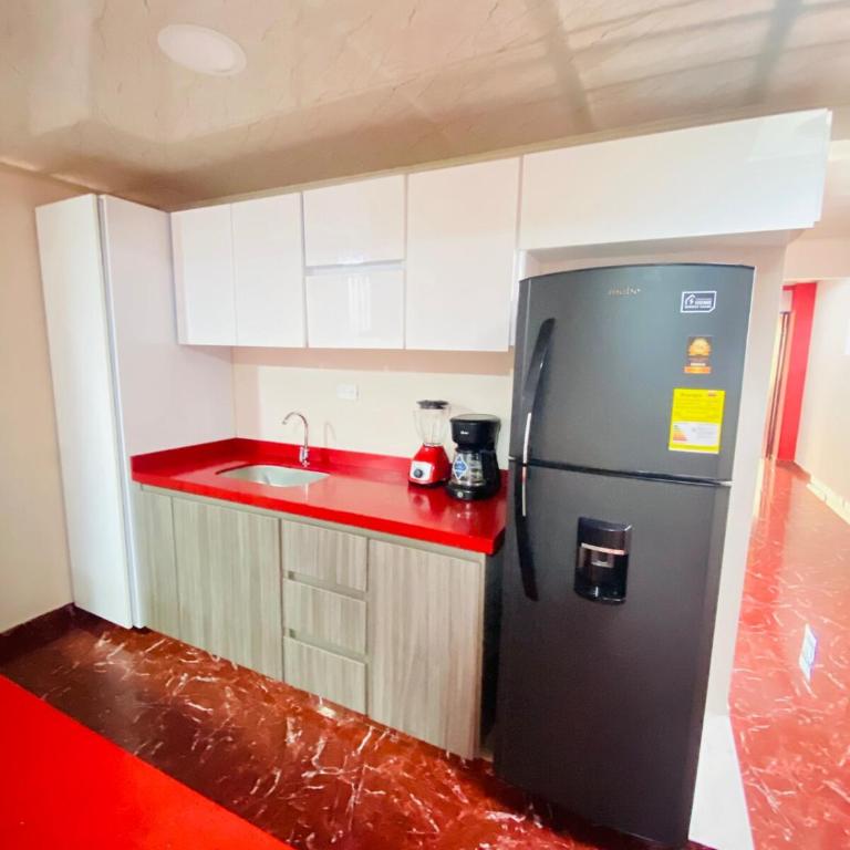 La vida es bella! lujoso apartamento cerca al aeropuerto y centro - Two-Bedroom Apartment with Balcony - 5