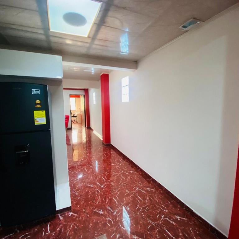 La vida es bella! lujoso apartamento cerca al aeropuerto y centro - Two-Bedroom Apartment with Balcony - 7