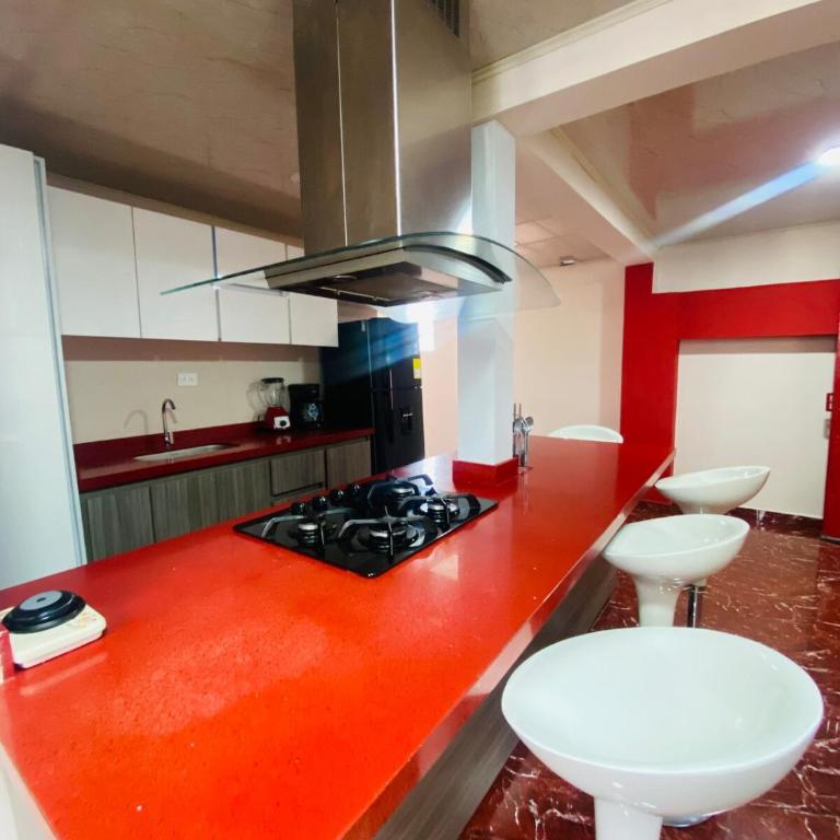 La vida es bella! lujoso apartamento cerca al aeropuerto y centro - Two-Bedroom Apartment with Balcony - 8
