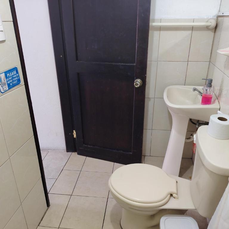 Hostal Darwin - Habitación Doble - 1 o 2 camas - 1