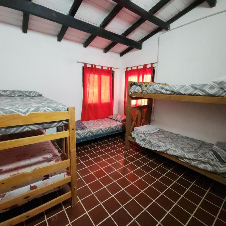 La Casa de la Abuela Hostel - Habitación Familiar - 1