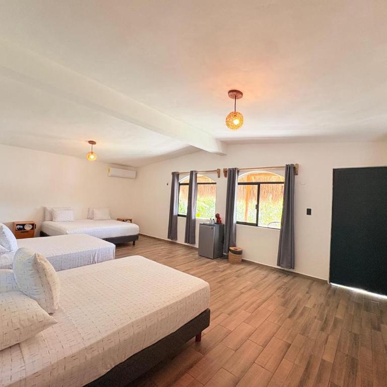Hotel Isabella Bacalar Lagoon Front - Family Suite with Balcony Lagoon View - 7