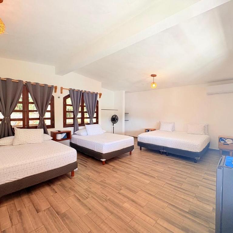 Hotel Isabella Bacalar Lagoon Front - Family Suite with Balcony Lagoon View - 6