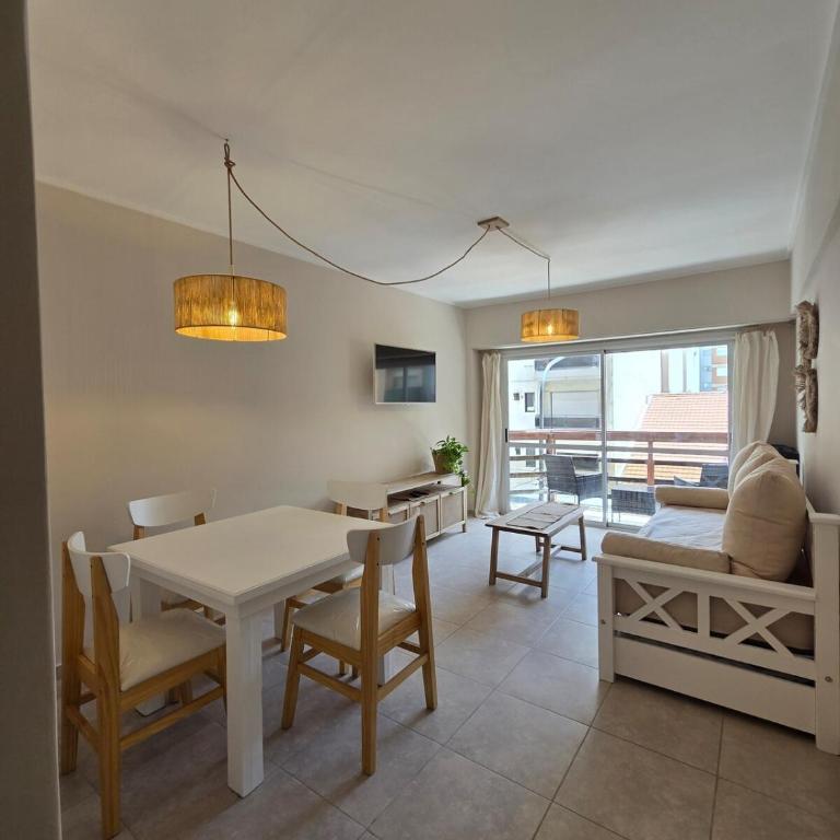 Sunset - One-Bedroom Apartment - 6