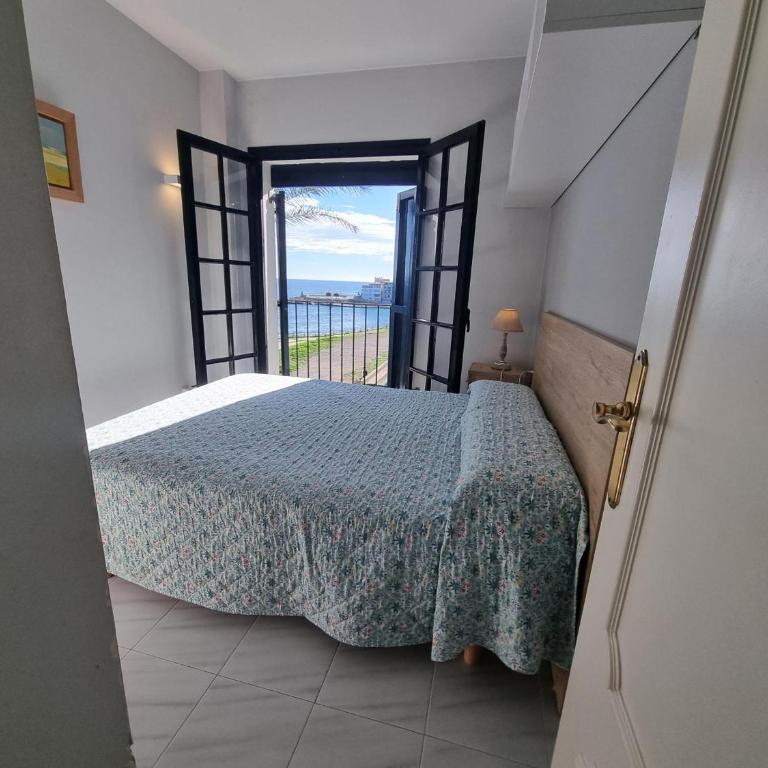 Apartamento moderno de 3 habitaciones a 50m de la playa con piscina - HISP-236-30 - Appartamento - 16