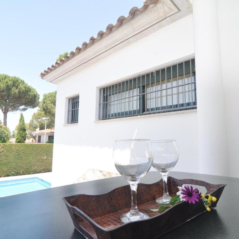 Casa BIG BEAR con Piscina Privada y Wifi en Torroella de Montgrí, Zona Tranquila - HISP-7-29 - Villa - 7