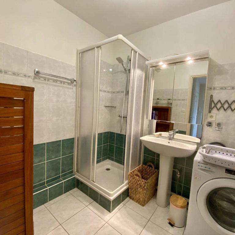Appartement à Cambo-les-Bains, terrasse et 3 couchages - Appartement 1 Chambre - 7