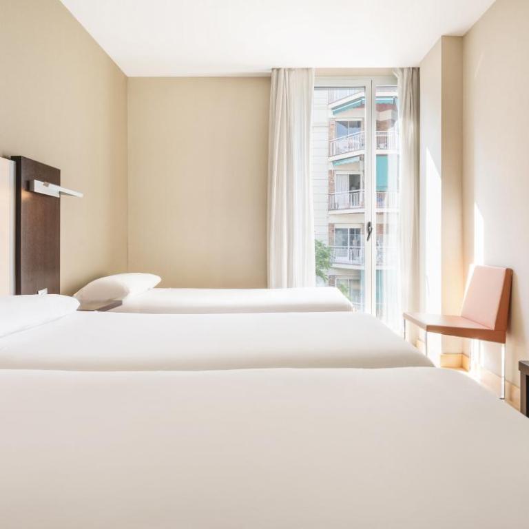 Ilunion Auditori - Twin Room with Extra Bed (3 Adults) - 3