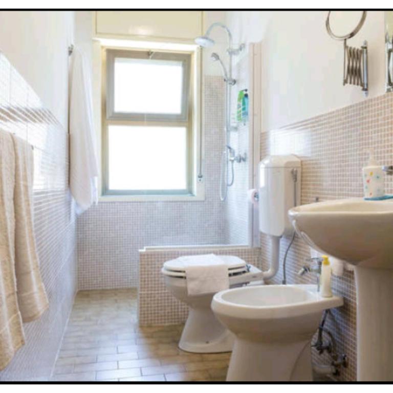 Bed & Breakfast Fontanarossa Airport -Private Parking- - Triple Room with Terrace - 8