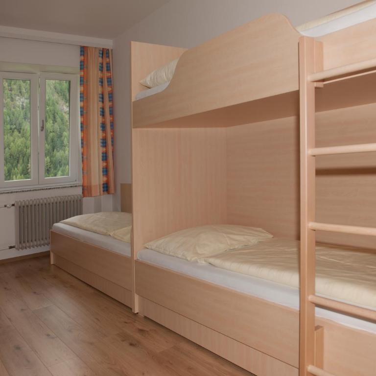 Jugend- und Familiengästehaus Heiligenblut - Dreibettzimmer - 39