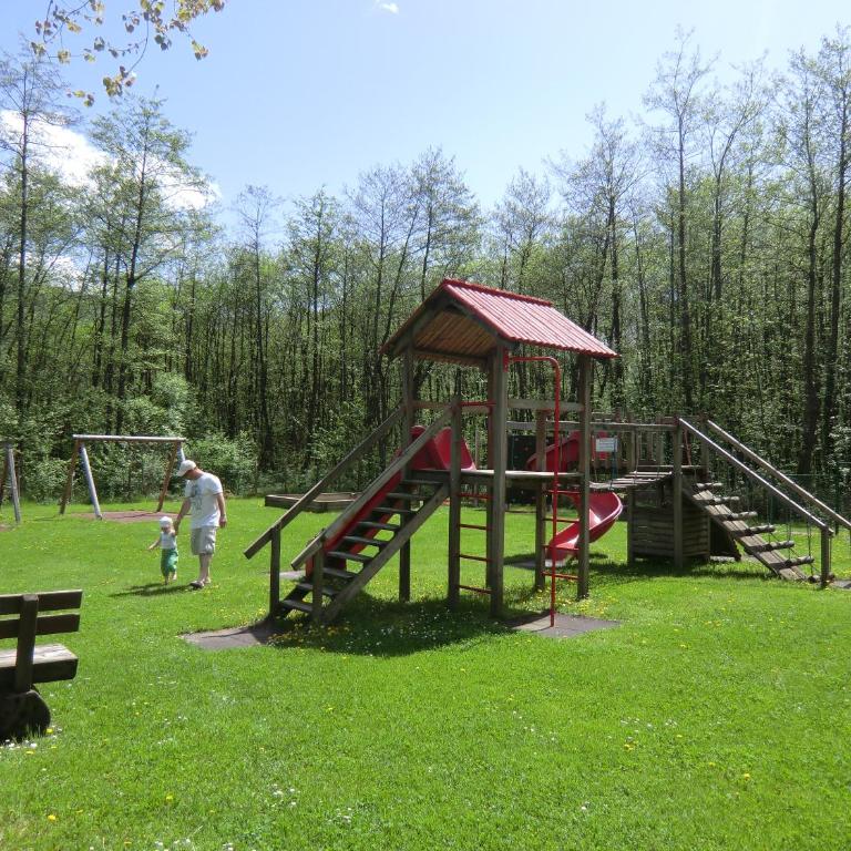 KASPAR Haus KMB Seeblick Appartement am Ossiacher See, Hallenbad, Skiarena Gerlitzen - Apartment mit 2 Schlafzimmern, Balkon und Seeblick - 24