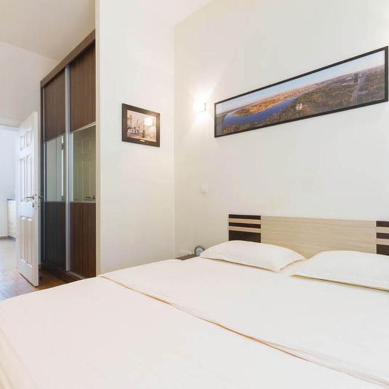 City Break Apartments Chic and Luxury - Apartman sa Terasom - 3