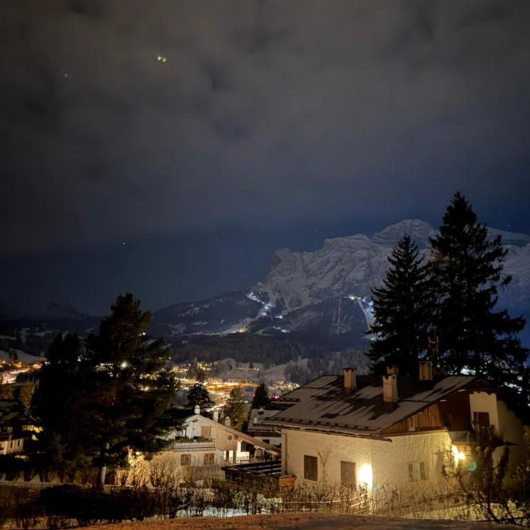Casa panoramica con terrazza vista Tofane - Casa con 5 Camere da Letto - 13