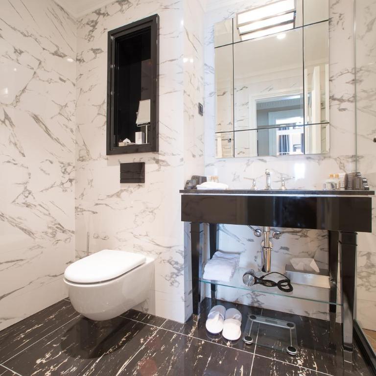 Boutique Hotel La Roche - Prestige Double Room with Mountain View - 6