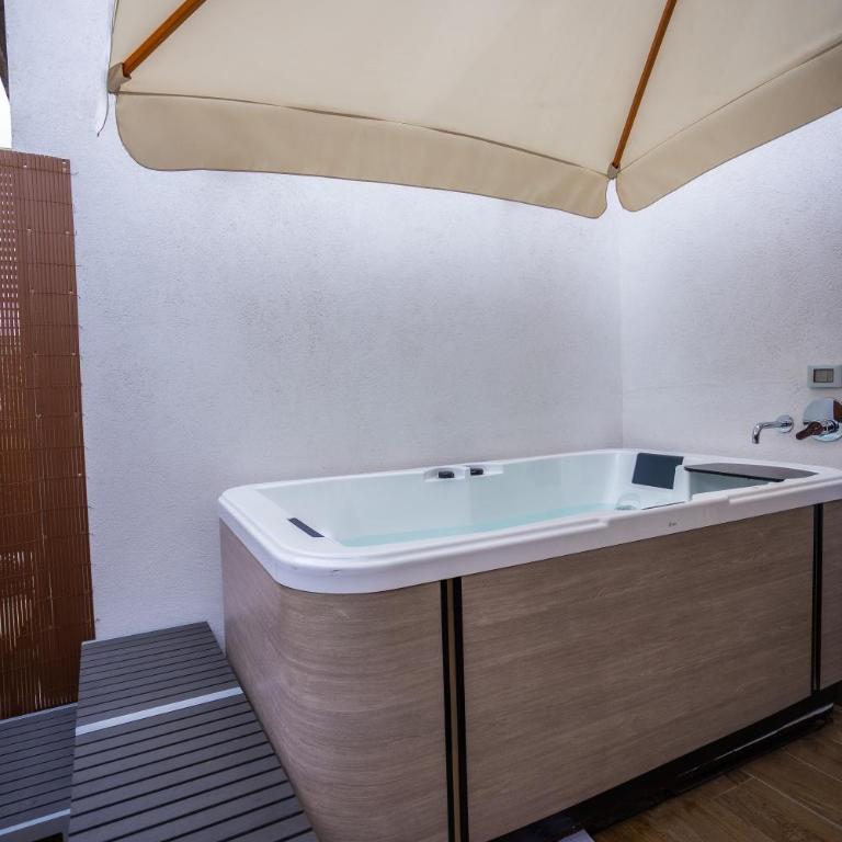 Aromatika Suite - Double Room with Spa Bath - 5