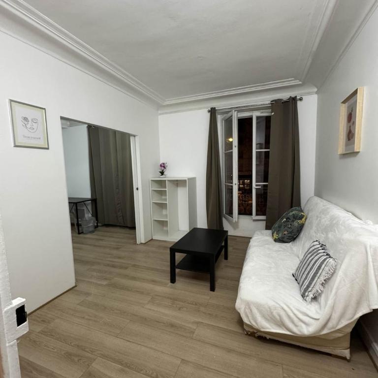 Logement entier appartement Paris, France - Appartement 2 Chambres - 27