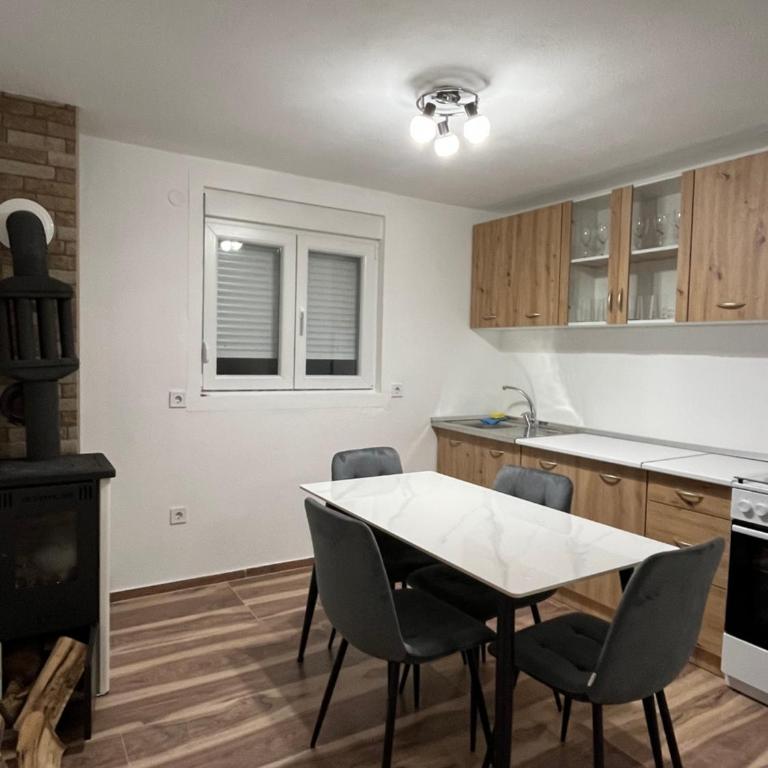 Rakocevic house - Kuća sa 3 Spavaće Sobe - 14