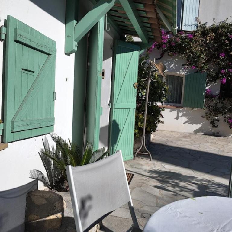 Studio climatisé cosy dans une villa avec parking - Apartment mit 1 Schlafzimmer - 41