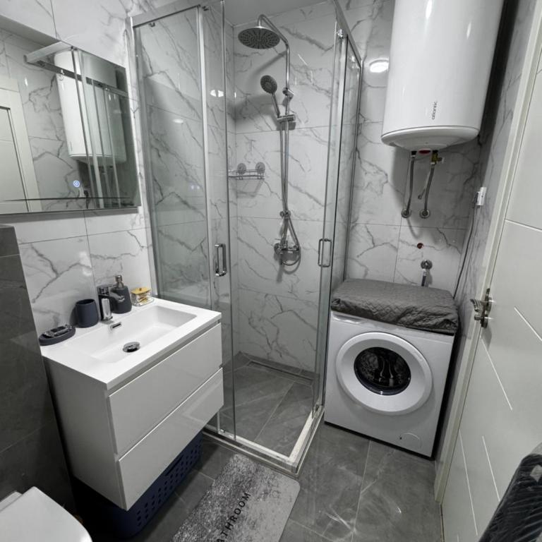 Galeb Family Apartments - Deluxe One-Bedroom Apartment with Garden View - 7