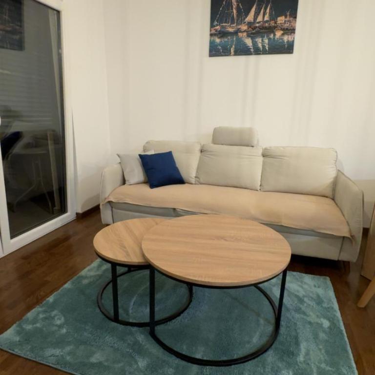 Galeb Family Apartments - Deluxe One-Bedroom Apartment with Garden View - 21