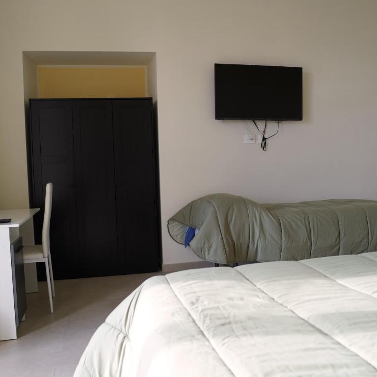 Bed and Breakfast Gianluca - Quadruple Room with Private Bathroom - 9