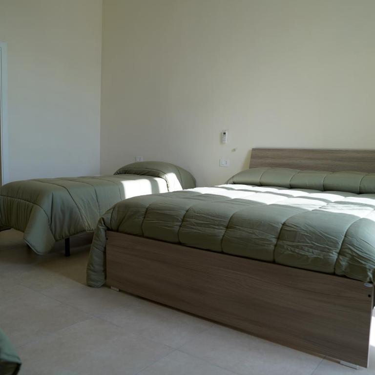 Bed and Breakfast Gianluca - Quadruple Room with Private Bathroom - 7