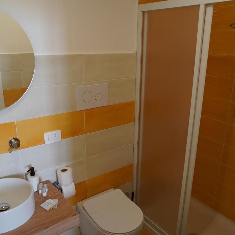 Bed and Breakfast Gianluca - Quadruple Room with Private Bathroom - 24