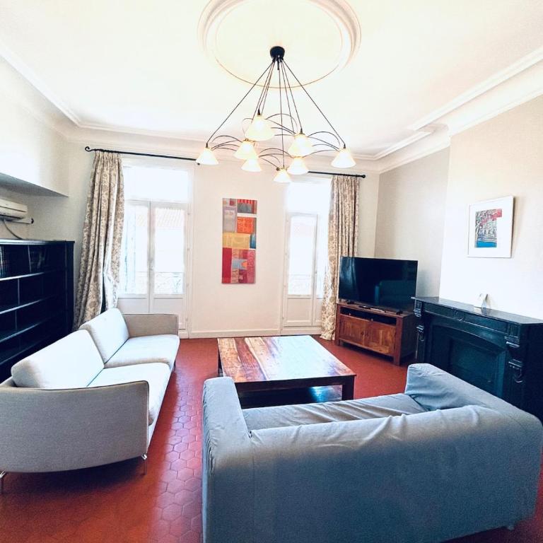 Le Mistral-5 Bedrooms-Balcony-Air Conditioning-Wifi - Apartment - 4