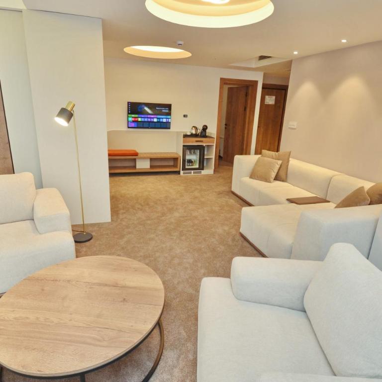 Hotel Aleksandar Conference & Spa - Two-Bedroom Deluxe Apartment - 6