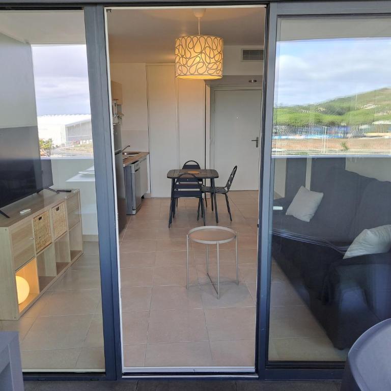 Iconic 343 , Superbe T2 climatisé, wifi, parking, terrasse 18m2 - Apartment mit 1 Schlafzimmer - 17