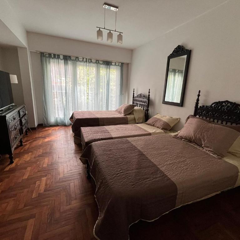 Depto 2 amb para 4 centro doble balcón - Apartamento de 2 dormitorios - 3