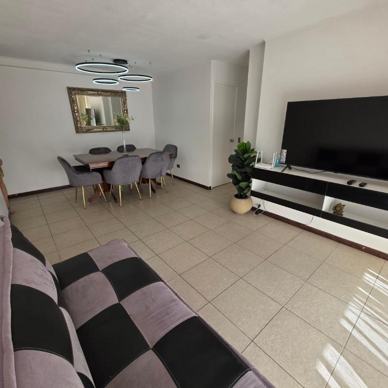Departamento 7 personas Arica - Three-Bedroom Apartment - 2