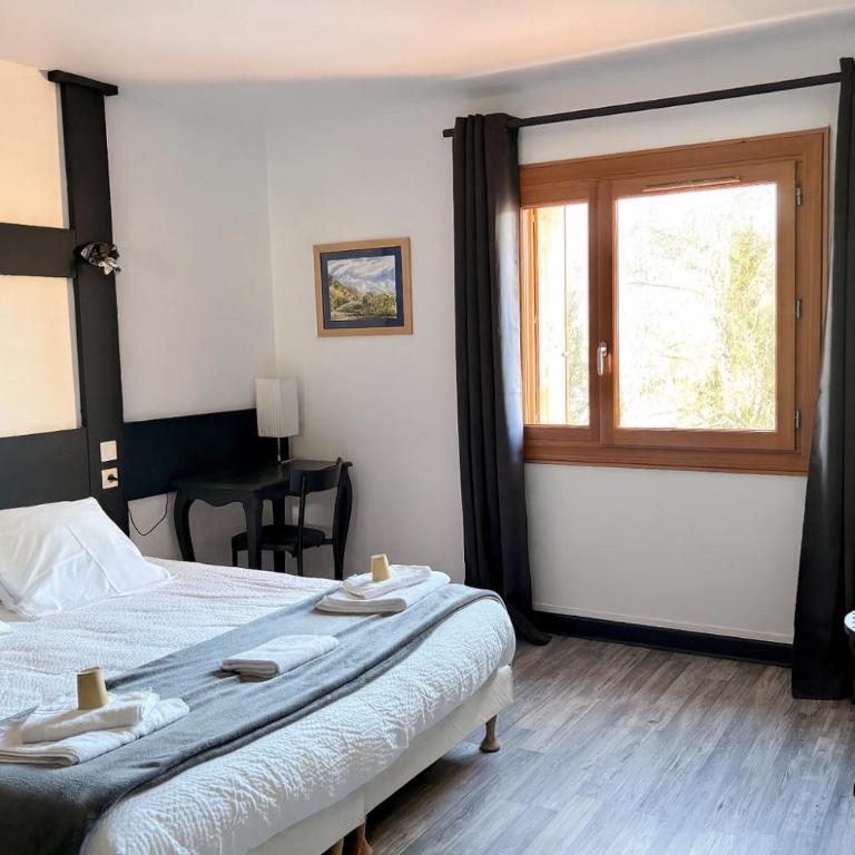 Logis Hôtels La Crémaillère - Chambre Double Confort - 4