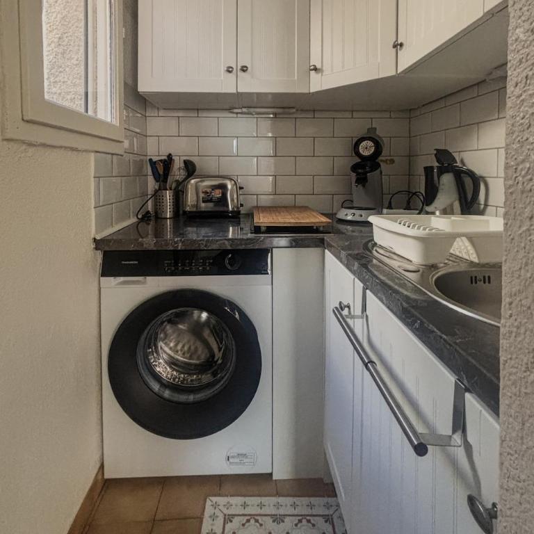 Maison très paisible , face à l'étang avec terrasse - Maison 1 Chambre - 2