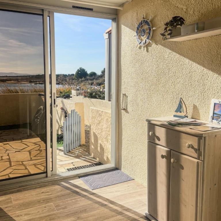Maison très paisible , face à l'étang avec terrasse - Maison 1 Chambre - 14