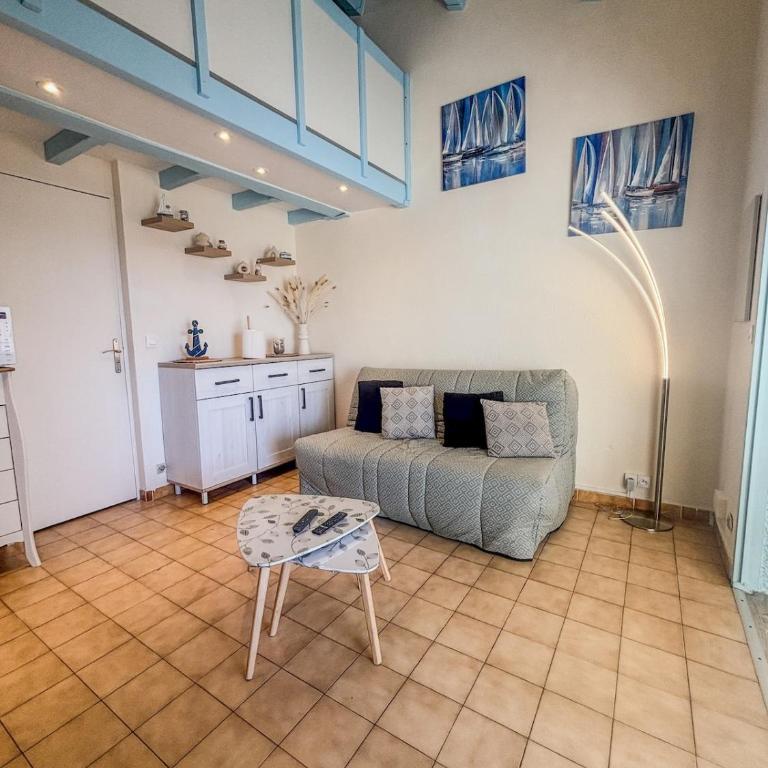 Maison très paisible , face à l'étang avec terrasse - Maison 1 Chambre - 21