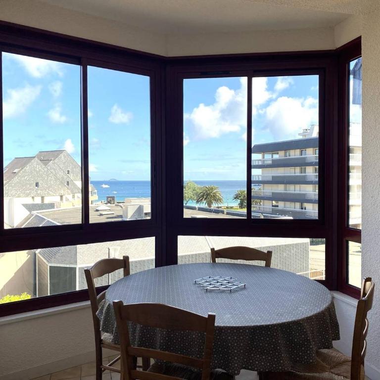 Appartement VUE MER à 200m de la plage de Trestraou à PERROS-GUIREC - Réf 507 - Appartamento con 2 Camere da Letto, Balcone e Vista mare - 1