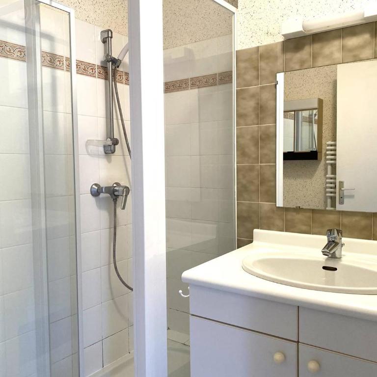 Appartement VUE MER à 200m de la plage de Trestraou à PERROS-GUIREC - Réf 507 - Appartamento con 2 Camere da Letto, Balcone e Vista mare - 3