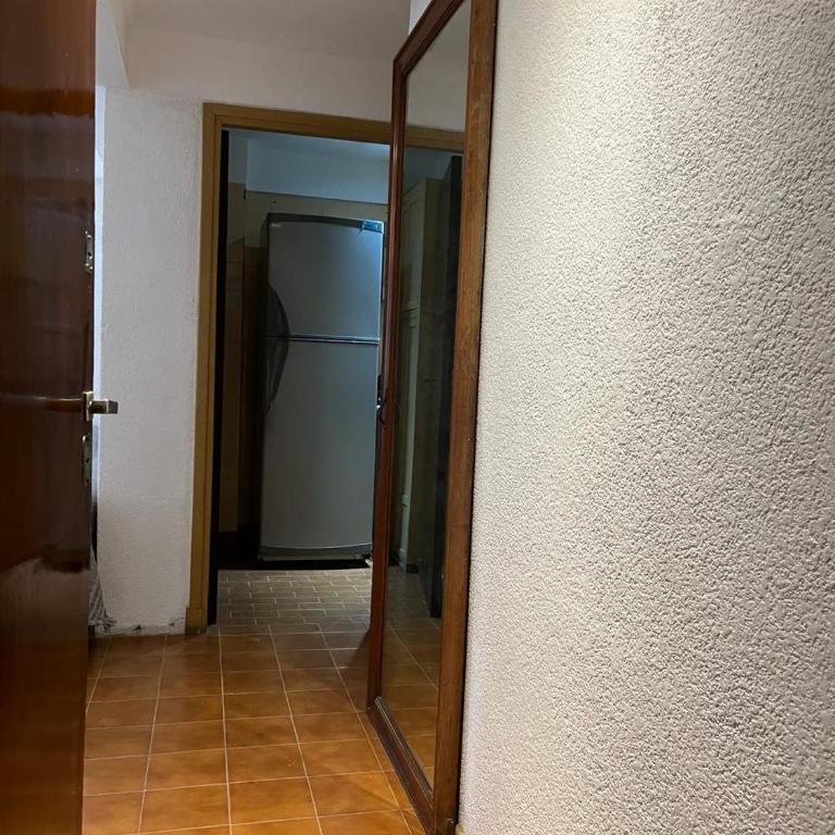 Departamento 2 ambientes, cerca del Shopping Aldrey y calle Guemes - One-Bedroom Apartment - 6