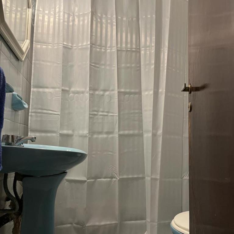 Departamento 2 ambientes, cerca del Shopping Aldrey y calle Guemes - One-Bedroom Apartment - 17