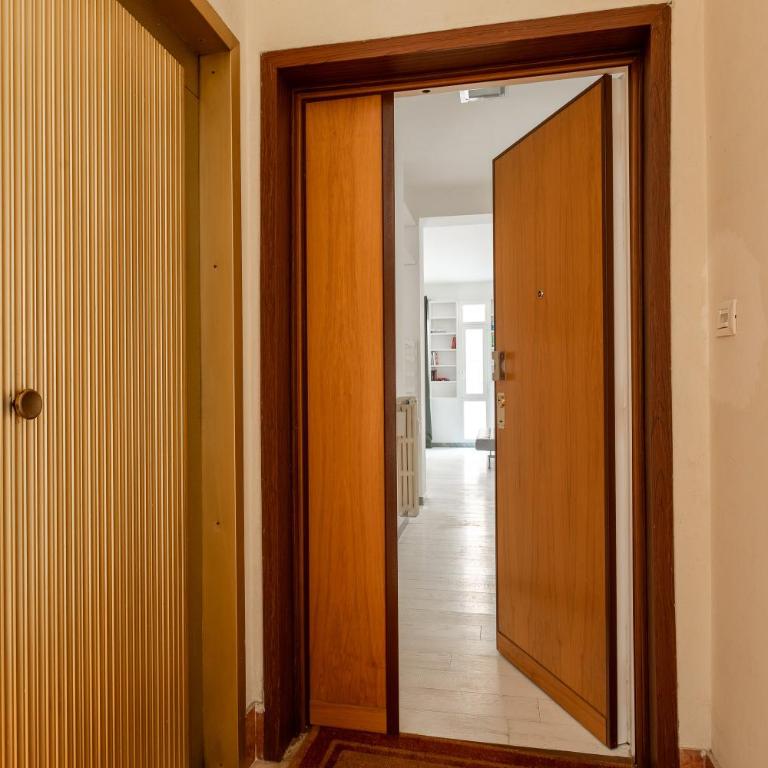 Glory House Trastevere 3 - Appartamento con 2 Camere da Letto - 2