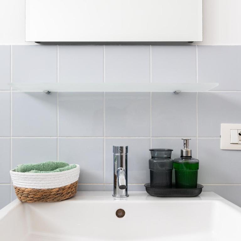 Glory House Trastevere 3 - Appartamento con 2 Camere da Letto - 3