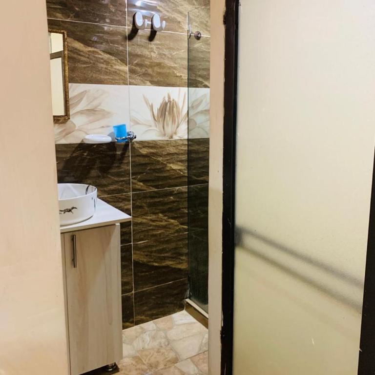 apartamento H18 - Two-Bedroom Apartment with Mountain View - 2