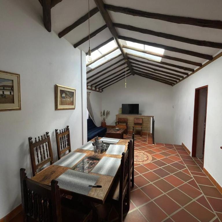 La Estancia Colonial - Three-Bedroom House - 32