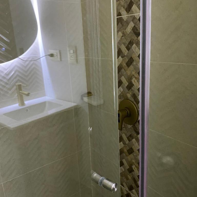 Apartaestudio Amoblado - Apartamento de 1 dormitorio - 20