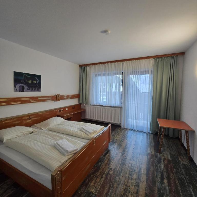 Hotel Haus Kärnten - Doppelzimmer mit Balkon - 2